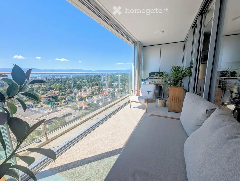 Appartement duplex de 4 pièces au 18e étage à Chêne-Bourg