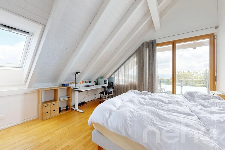 Erstklassiges 7.5-Zimmer-Einfamilienhaus mit unverbaubarer Aussicht