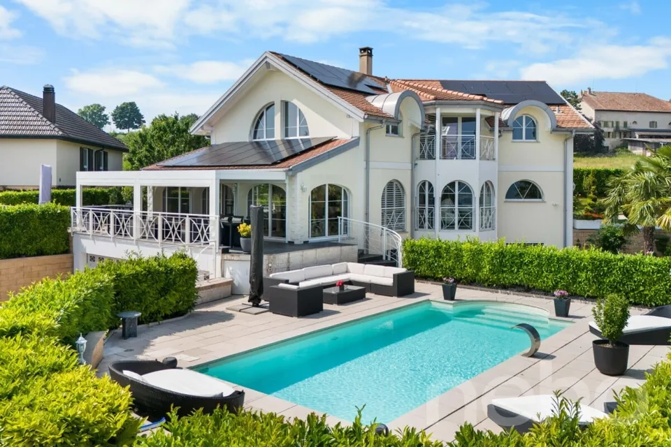 Maison d'exception avec piscine chauffée  !