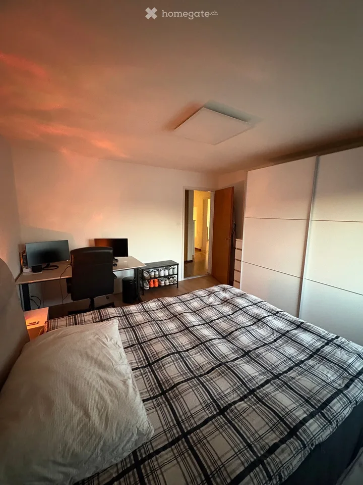 3.5 Zimmer-WHG inkl. 1x PP  grosszügig und teilsaniert
