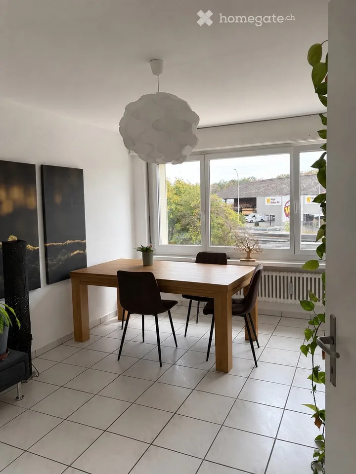2 private Zimmer (50 m²) mit eigenem Bad & WC