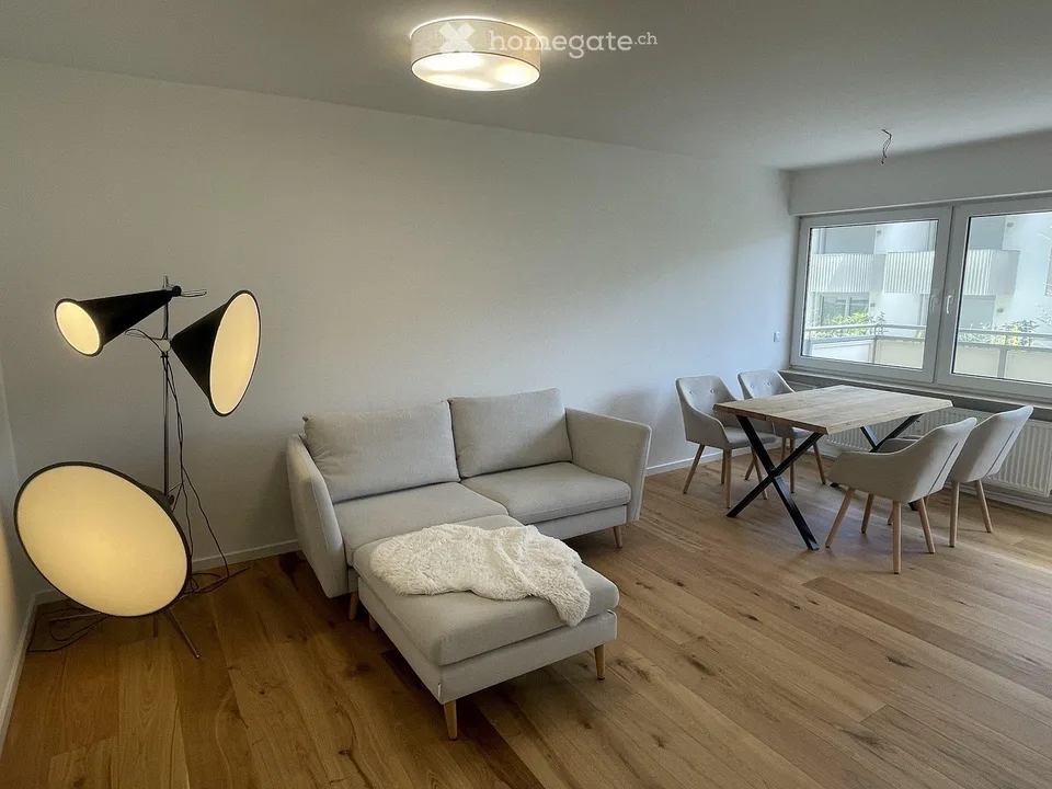 Wohnung grosszügige 2-Zimmer in Oerlikon