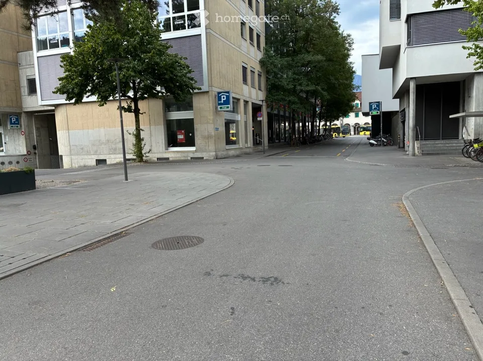 Einstellhallenplatz zu vermieten – Schulhausstrasse 10, Thun