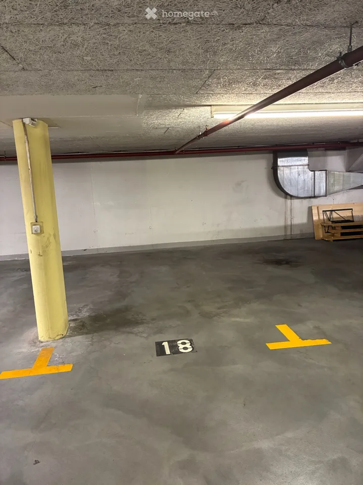 Einstellhallenplatz zu vermieten – Schulhausstrasse 10, Thun