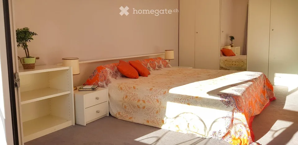 Lichtdurchflutete Wohnung mit Weitsicht (von privat)