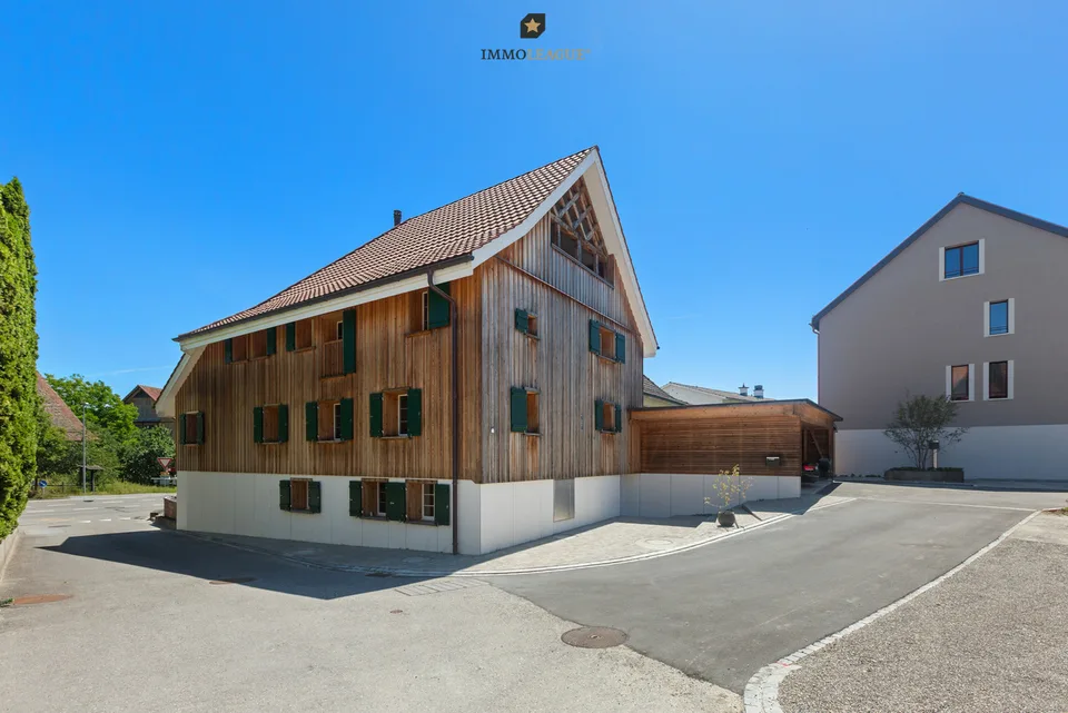 Historisches Haus mit zwei hochwertigen Maisonettewohnungen