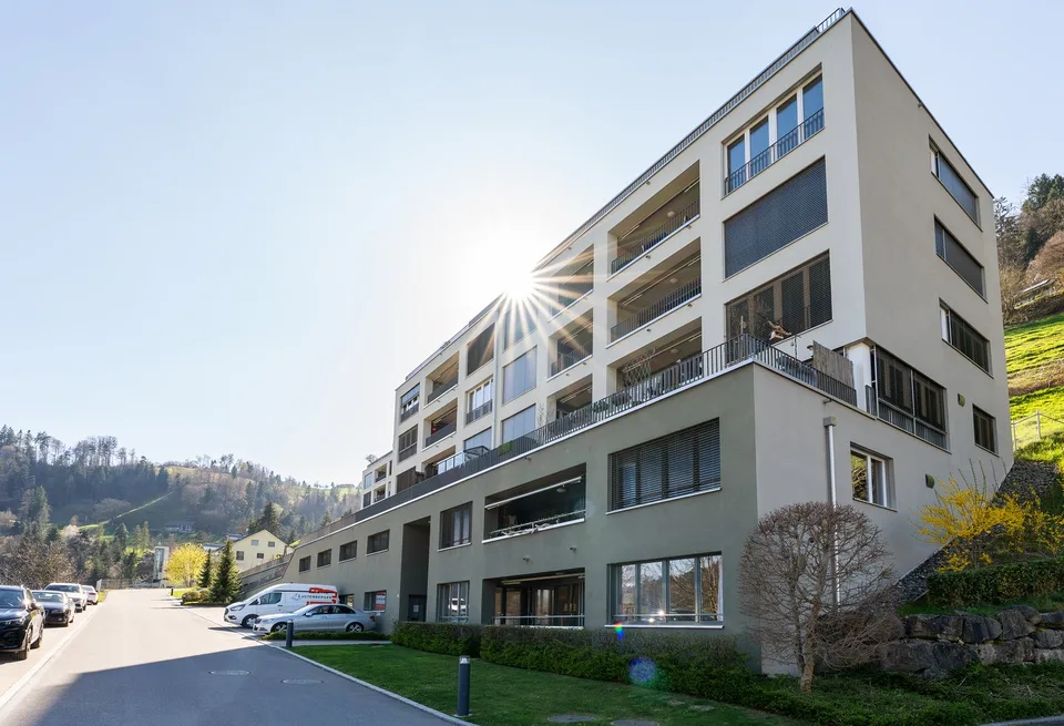 Ruhig und schön gelegene 4.5-Zimmer-Wohnung mit Weitsicht