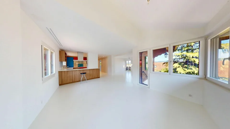 CHALET MIT CHARME, VIEL LAND UND GROSSEM POTENZIAL