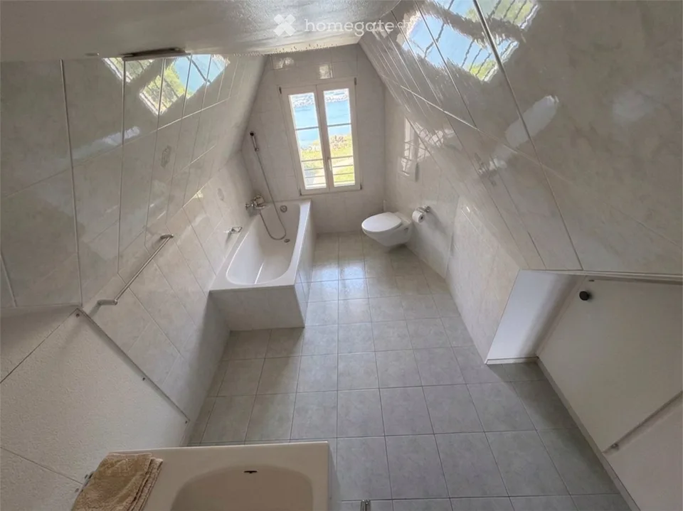 5,5 Zimmer Wohnung mit See- & Bergblick in Merlischachen