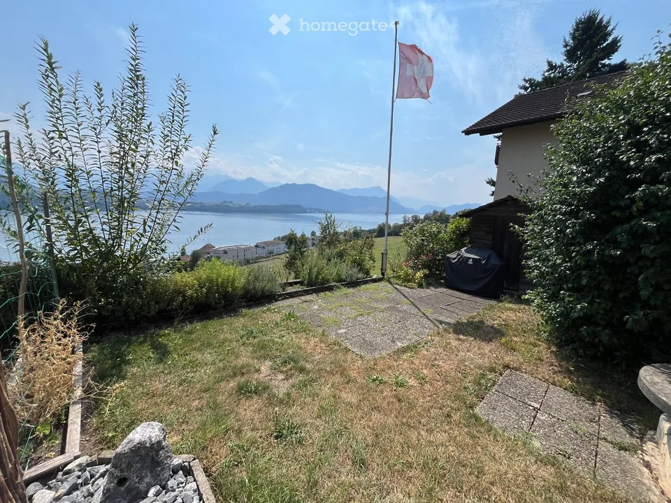5,5 Zimmer Wohnung mit See- & Bergblick in Merlischachen