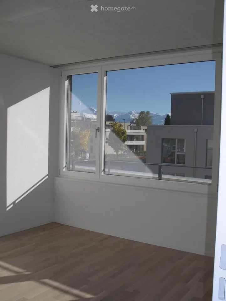 Nachmieter gesucht - moderne 3.5-Zimmer-Wohnung mit Loggia