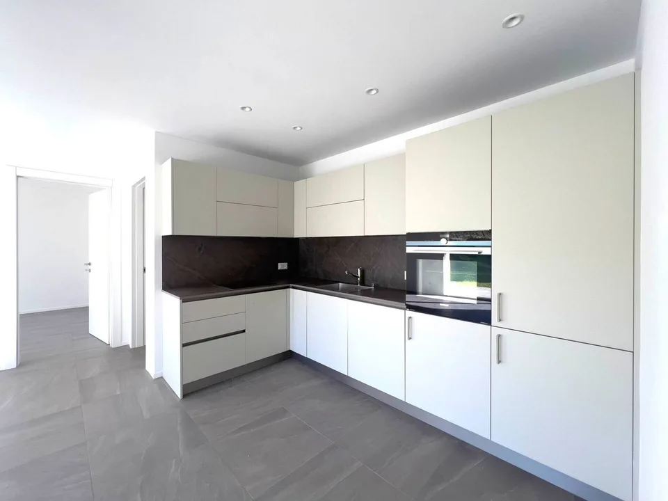 Wohnung 3.5 Zimmer in Caslano, Kanton TI - Modern, raffiniert und zentral