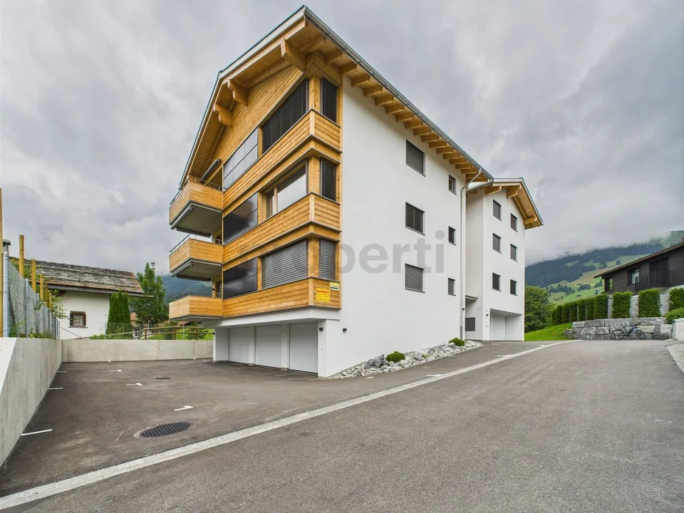 Bella maisonette di 5,5 stanze nuova per residenza principale con vista sulle montagne e sul lago a Brigels