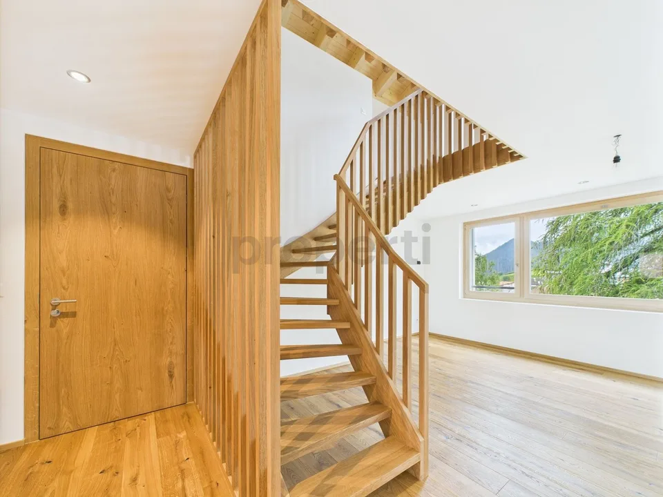 Schöne 5.5-Zimmer Maisonette-Neubauwohnung Erstwohnsitz mit Berg- und Seeblick in Brigels