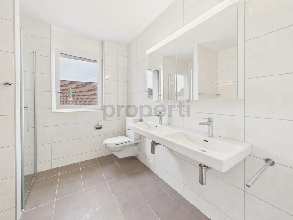 Moderne 5.5-Zimmer-Einfamilienhaus mit Minergie-Standard, Schmitten