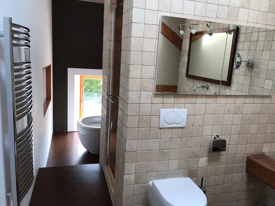 Elegante Villa mit modernem Komfort, komplett möbliert in Gimel, verfügbar ab August 2026