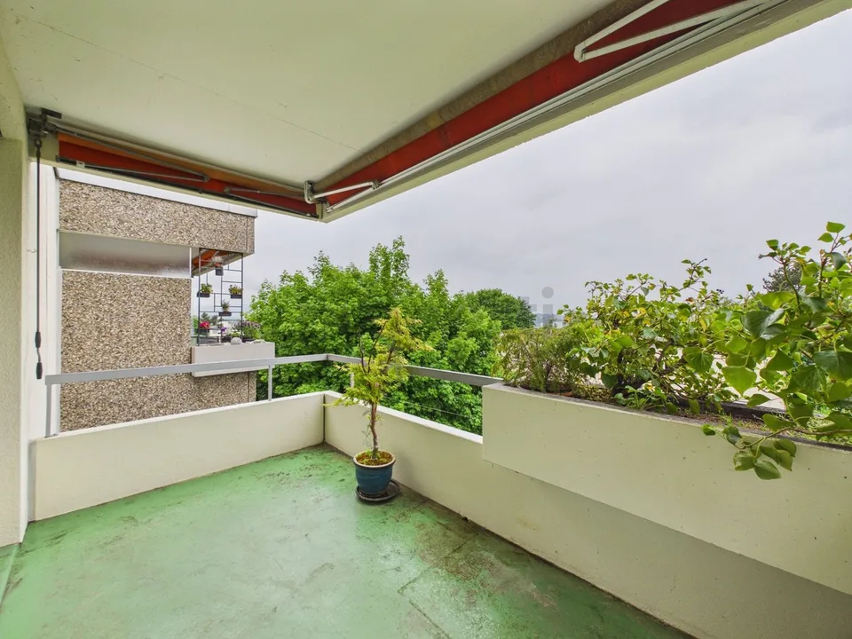 Helle 3.5-Zimmer-Wohnung mit Balkon, Ittigen