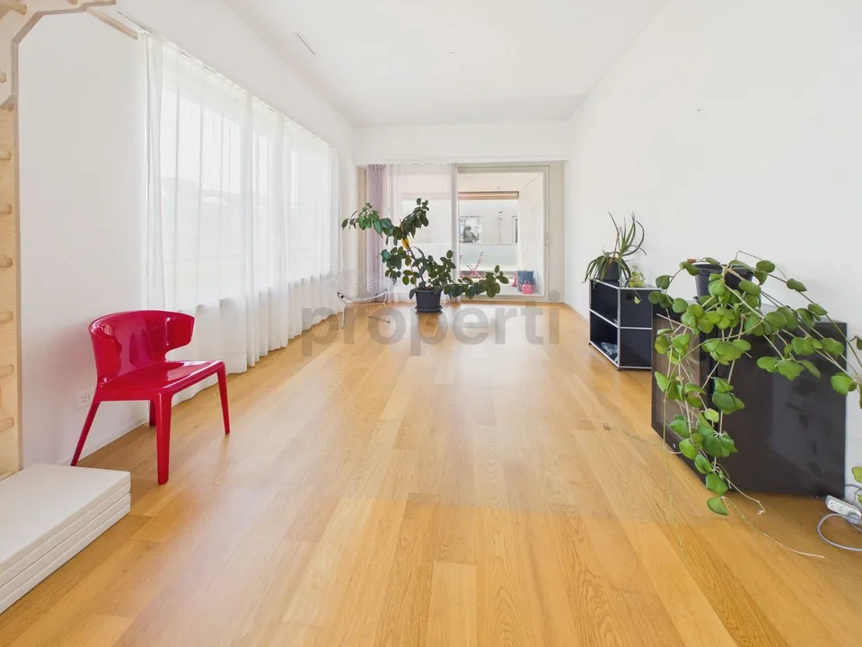 Lichtdurchflutete 4.5-Zimmer-Wohnung mit aussergewöhnlichem Raumgefühl