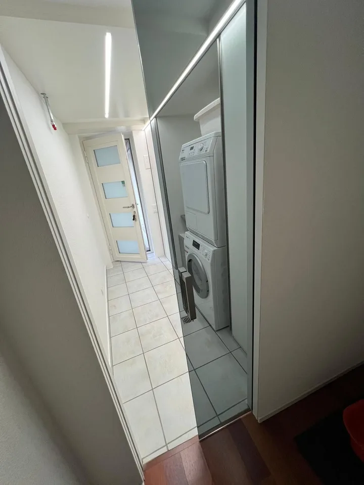 Ampliamento moderno, efficienza energetica all'avanguardia e piscina privata