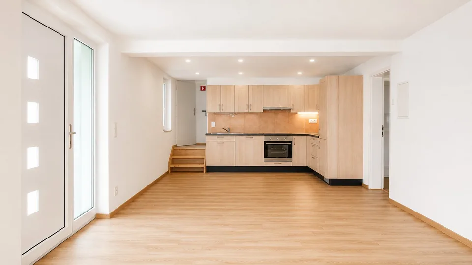 Gemütliches Zuhause mit eigenem Sitzplatz und Waschturm