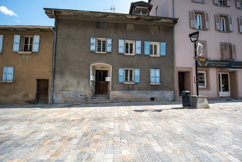 Immeuble à rénover de 3 appartements au coeur de Martigny