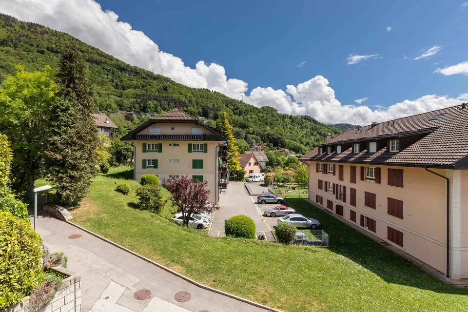 Spacious 120 m² apartment in a quiet environment