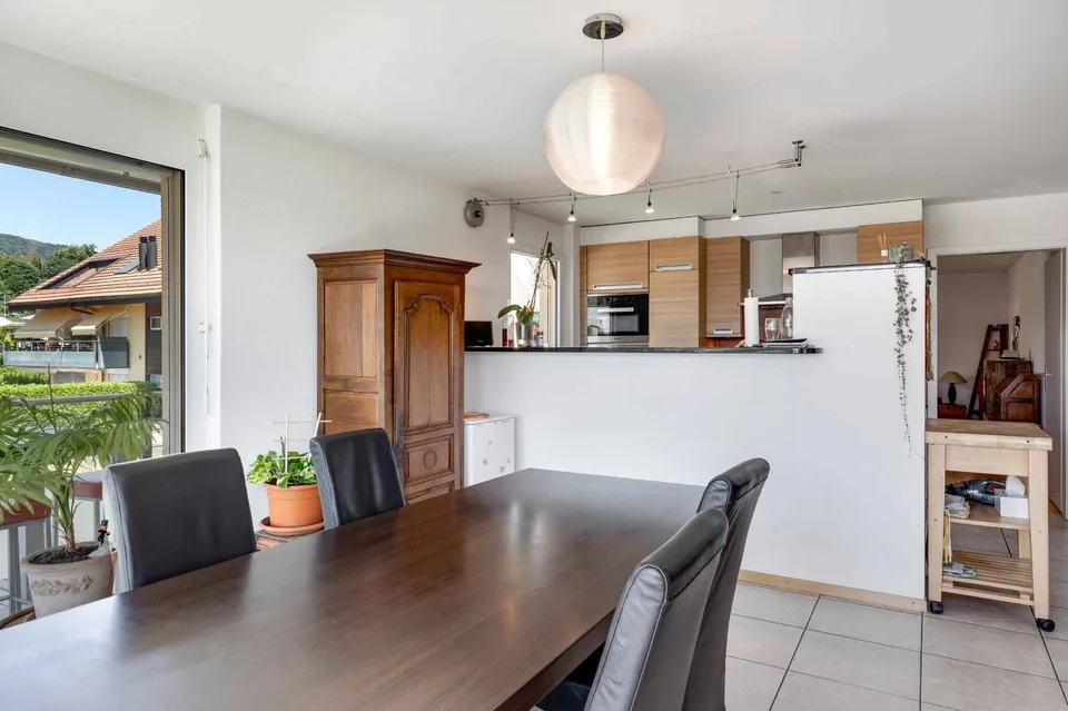 Spacieux Appartement de 4,5 pièces dans un environnement calme et verdoyant