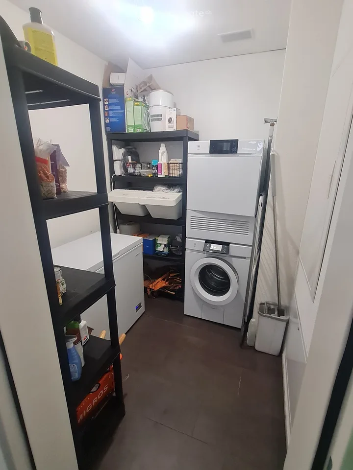 Grosszügige 3.5-Zimmerwohnung mit Sitzplatz