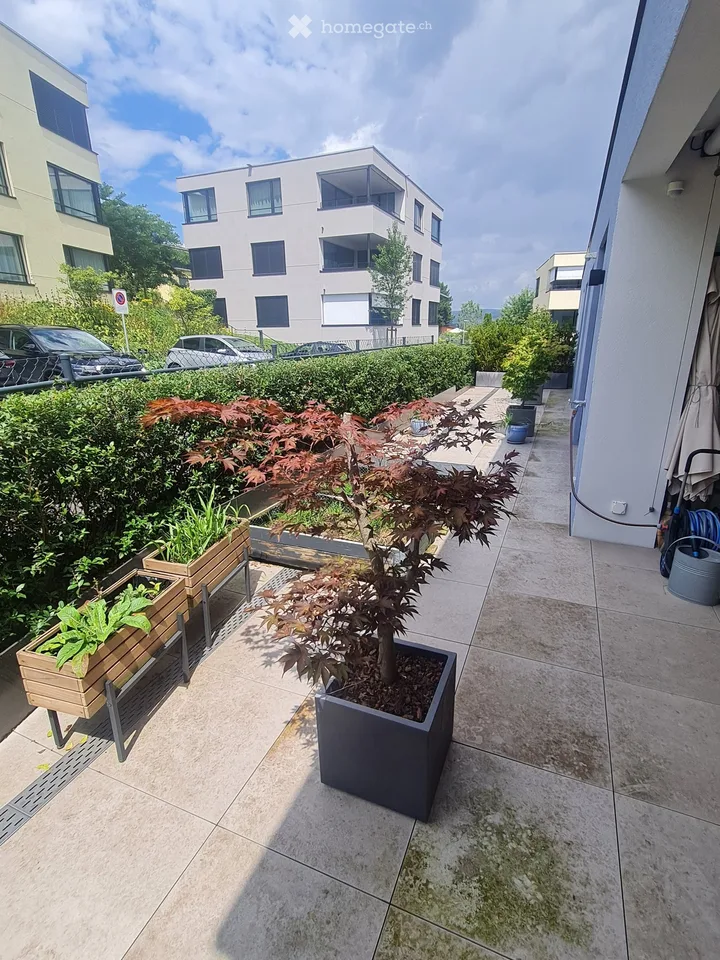 Grosszügige 3.5-Zimmerwohnung mit Sitzplatz