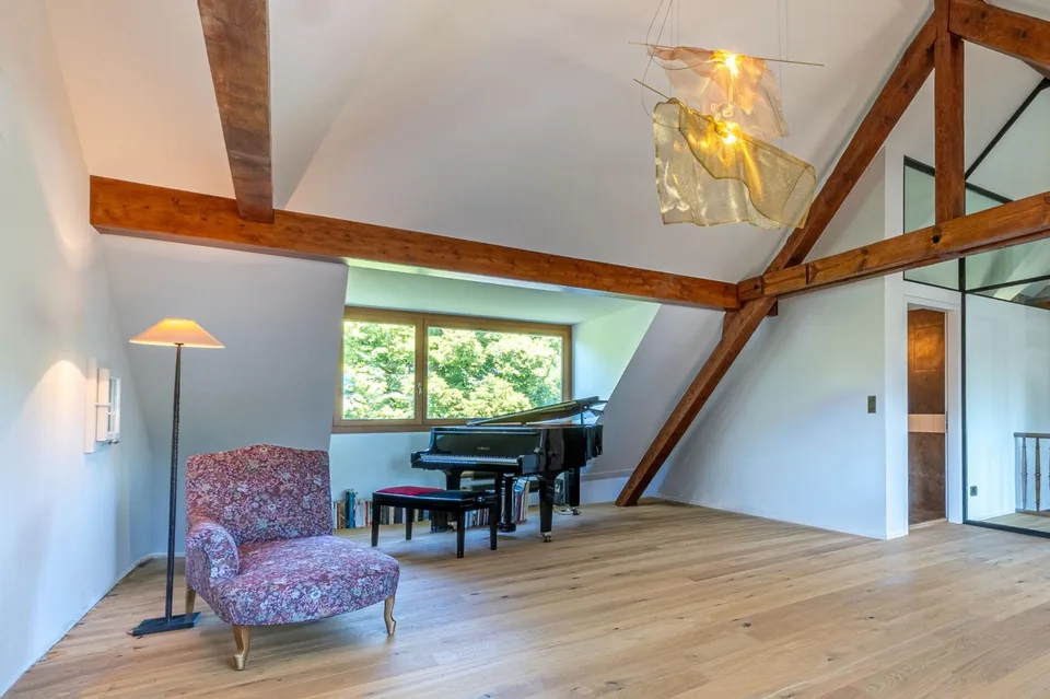 Elegante casa padronale in un ambiente raro e preservato