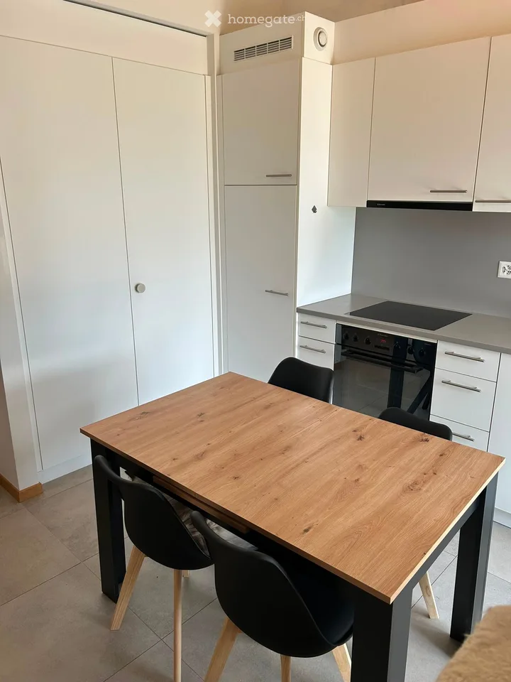 Zweieinhalb-Zimmer-Wohnung im 2. Stock in Vers-chez-les-blancs