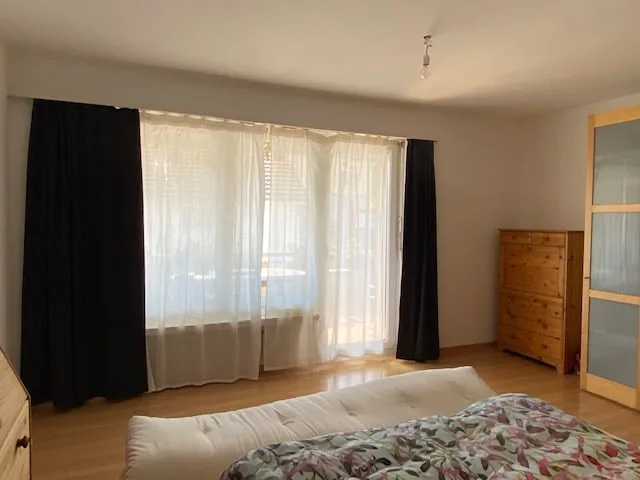 Helle 5-Zimmer-Wohnung mit Seeblick in Thalwil