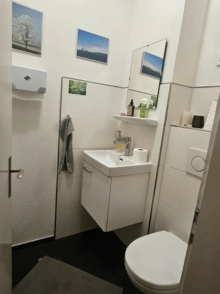 Helle 5-Zimmer-Wohnung mit Seeblick in Thalwil