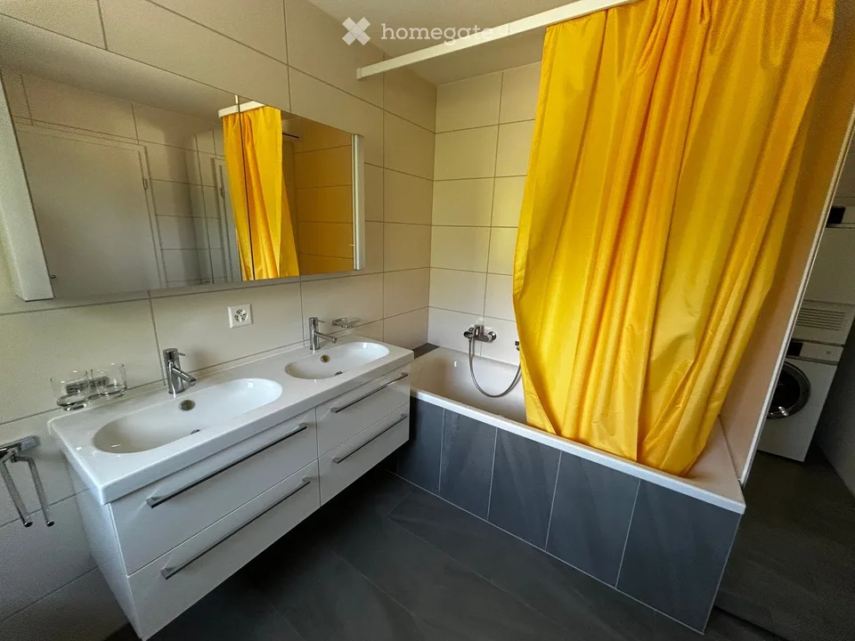 FRIBOURG – Ausnahmewohnung 5.5 Zimmer mit 158 m² und verglaster Terrasse von 42 m²