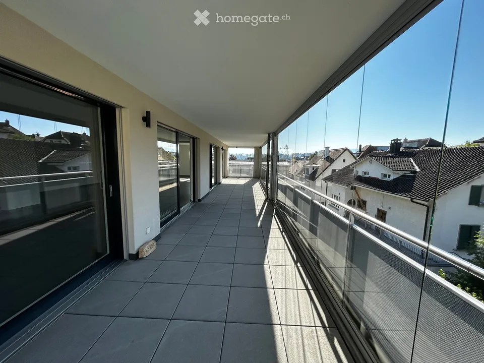 FRIBOURG – Ausnahmewohnung 5.5 Zimmer mit 158 m² und verglaster Terrasse von 42 m²