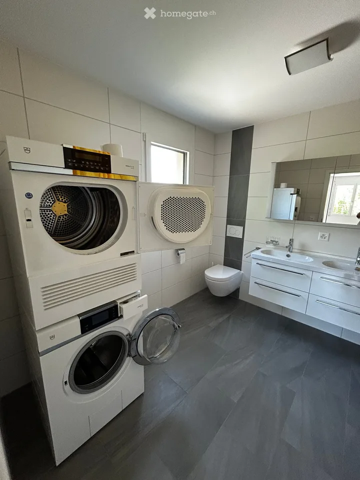 FRIBOURG – Ausnahmewohnung 5.5 Zimmer mit 158 m² und verglaster Terrasse von 42 m²