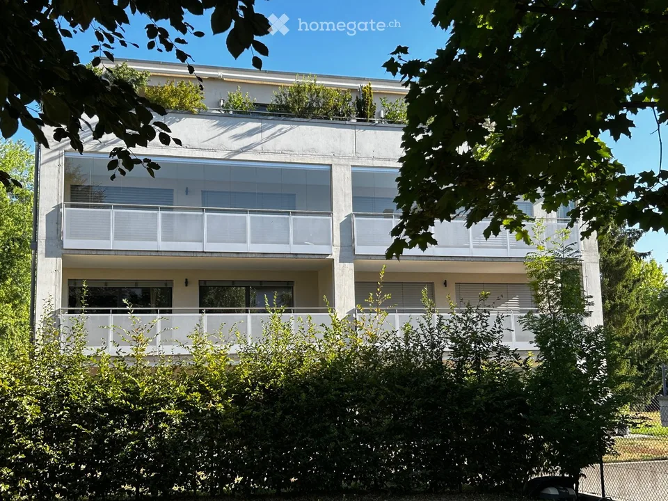 FRIBOURG – Ausnahmewohnung 5.5 Zimmer mit 158 m² und verglaster Terrasse von 42 m²