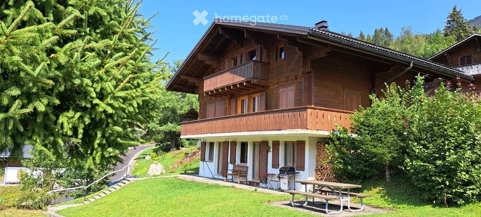 Charmante 2.5 Zimmerwohnung im Schwarzsee