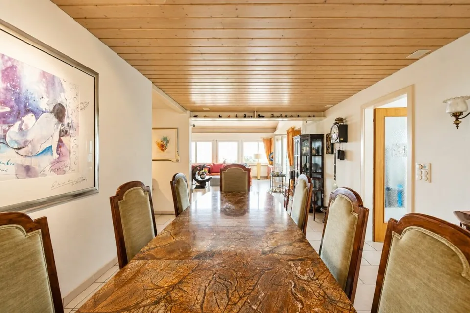 Paradiso familiare esclusivo con piscina e vista panoramica - spaziosa casa unifamiliare di 10 stanze a Bergdietikon