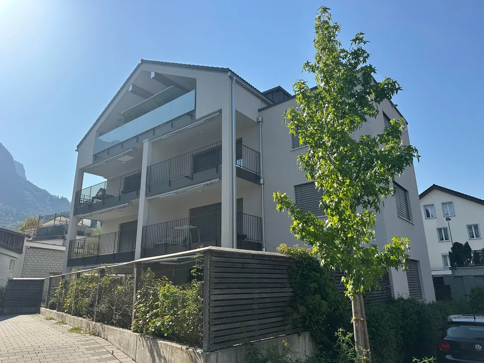Seltene Gelegenheit: MFH mit 10 Wohnungen im Kanton Glarus