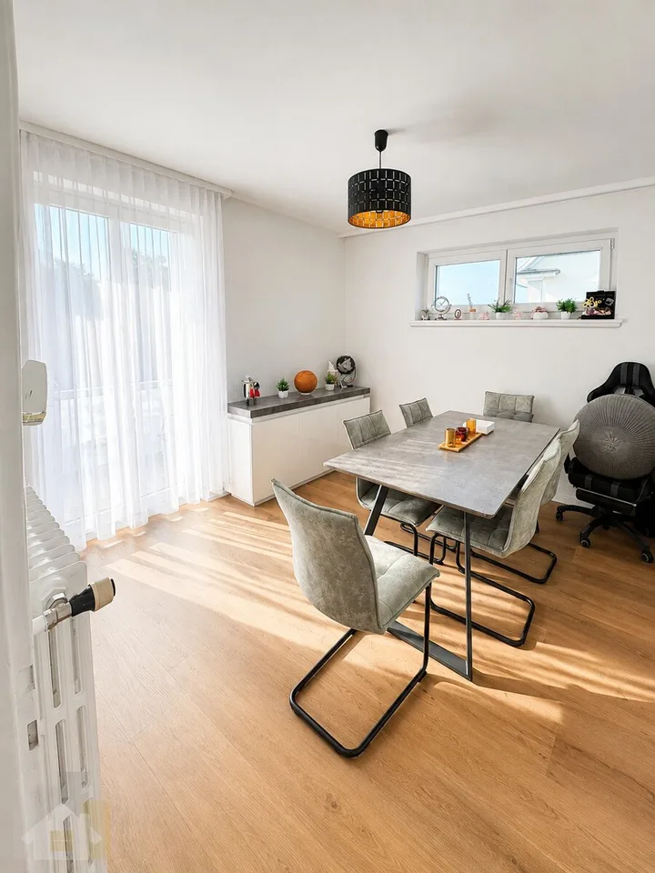 MODERN RENOVIERTE 3-ZIMMER-WOHNUNG MIT 2xBALKON