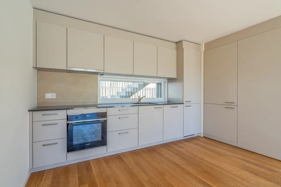 Bell'appartamento di 2,5 locali con giardino privato – foto 13 di 19