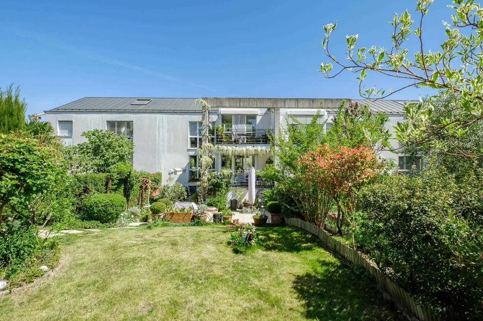 Exklusiv! Schönes Duplex mit Terrassen und eigenem Garten – Foto 10 von 23