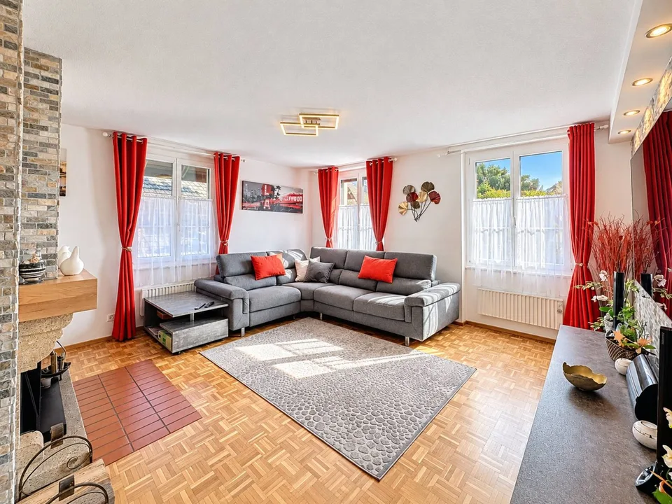Duplex mit Charme im Herzen von Dombresson – Foto 2 von 17