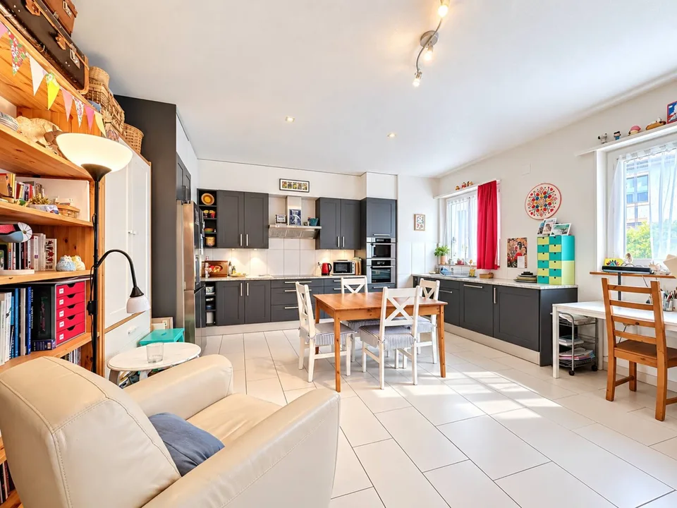Duplex mit 4 Zimmern im Herzen von Hauterive – Foto 2 von 12
