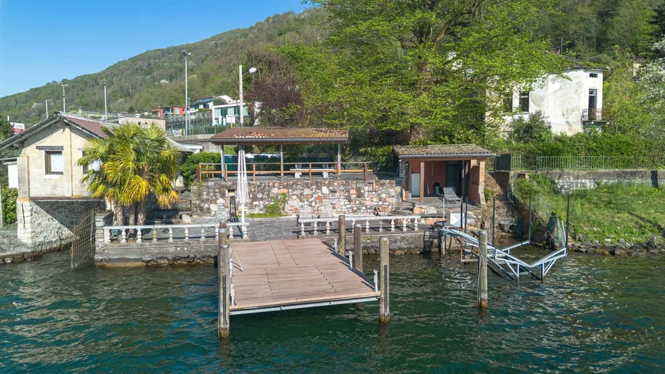 Splendida villa di lusso vista lago con piscina e darsena – foto 24 di 36