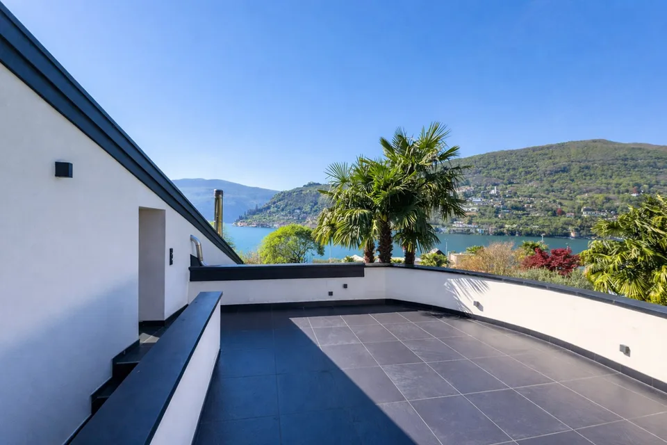 Splendida villa di lusso vista lago con piscina e darsena – foto 14 di 36