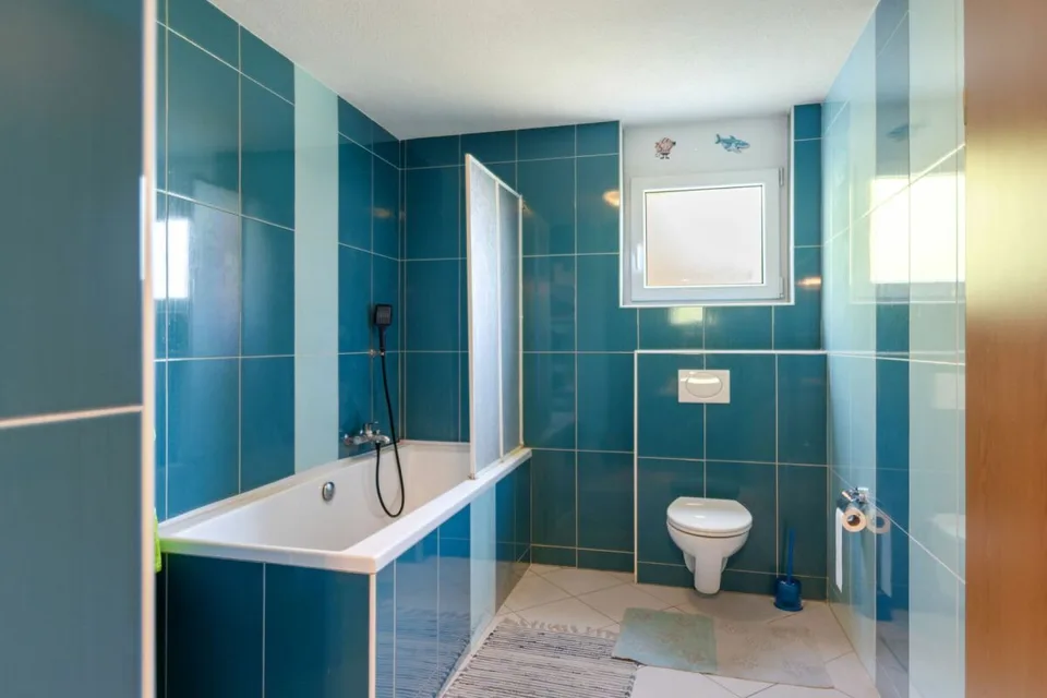 St-Imier, magnifique villa de 5.5 pièces avec jardin et carport – photo 13 sur 14