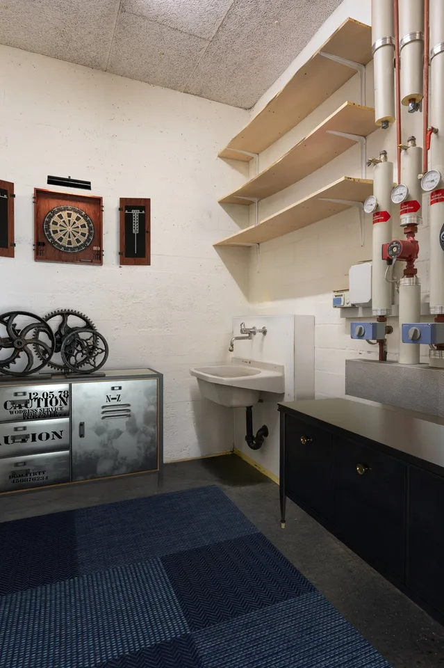 Exclusive Loft Dream in the Walzmühle Area: 3.1 m Ceiling Height, Luxury Kitchen & 130 m² Private Garden – photo 13 of 25