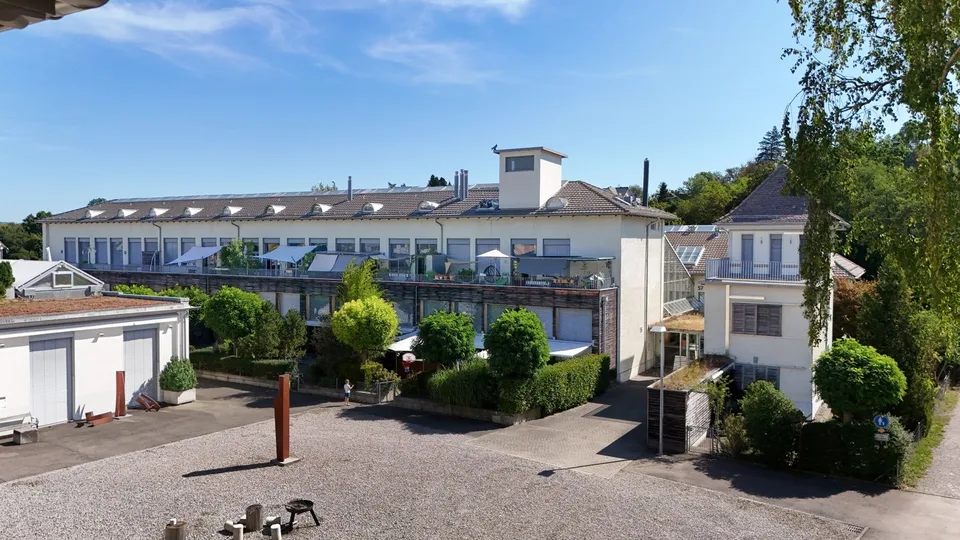 Exclusive Loft Dream in the Walzmühle Area: 3.1 m Ceiling Height, Luxury Kitchen & 130 m² Private Garden – photo 17 of 25